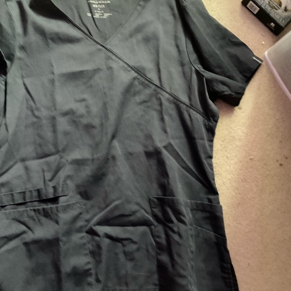 Tops - Picture 11 of 15